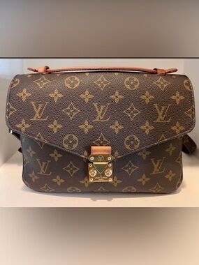 LOUIS VUITTON Pochette Métis monogram satchel-style crossbody bag